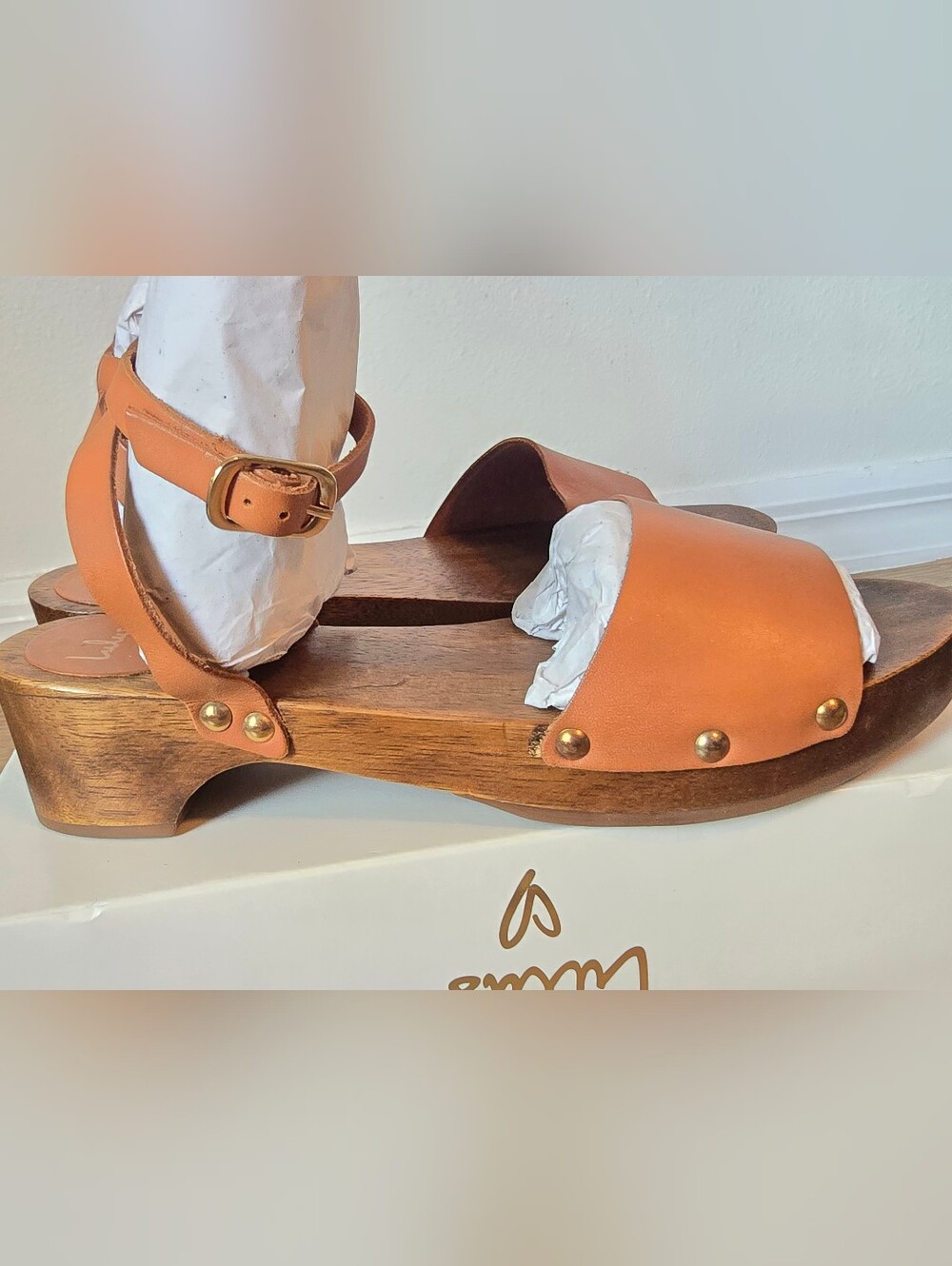 Lulus Willy Clogs In Cognac - Picture 8 of 9